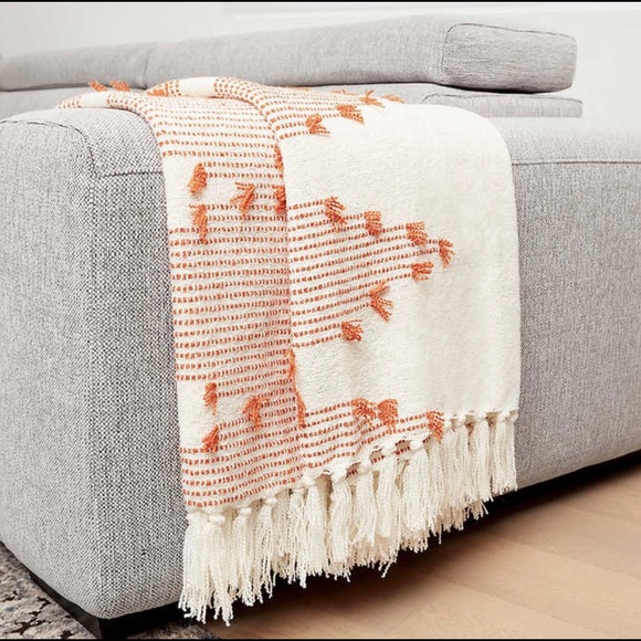 New Revolution Home Lightweight Boho Throw - Picture 7 of 10